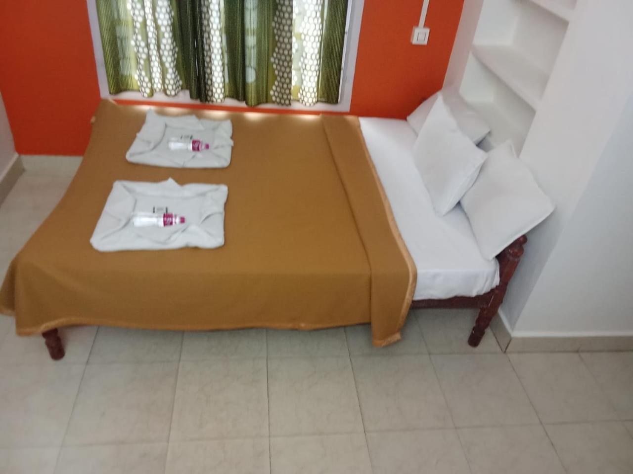 Hotel Orginal Residency Coulão Quarto foto